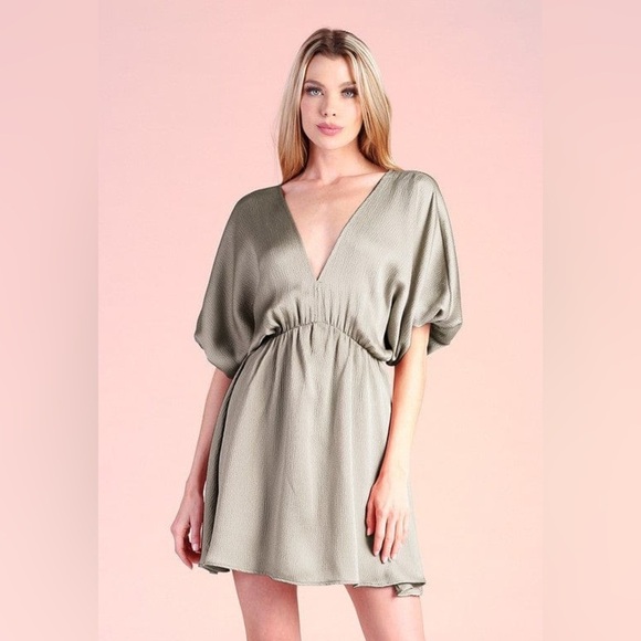 tyche emerald green hammered kimono dress, size small - Picture 1 of 5
